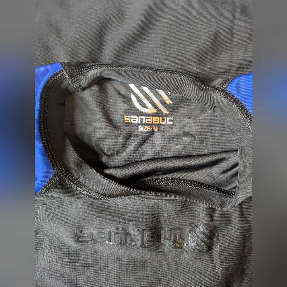 Sanabul Jiu-Jitsu Black and Blue Long Sleeve Rash Guard - Medium - Picture 4 of 6